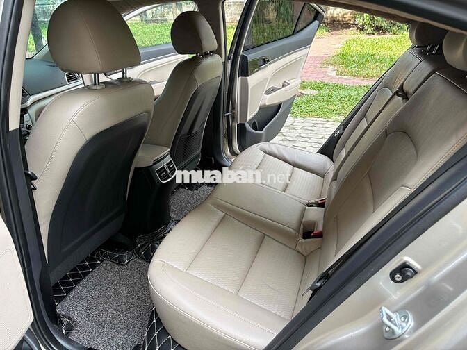 Hyundai Elantra 1.6AT 2019 Vàng cát chỉ 365tr