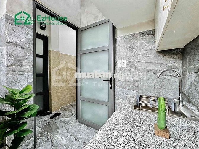 CHO THUÊ PHÒNG TRỌ CỬA SỔ TRỜI THOÁNG SẴN NỘI THẤT CÓ THANG MÁY