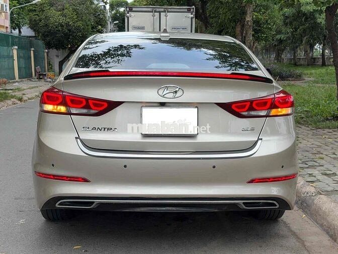 Hyundai Elantra 1.6AT 2019 Vàng cát chỉ 365tr