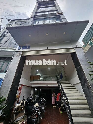 Mặt bằng thông sàn làm văn phòng hoặc Showroom mặt phố Phạm văn Đồng