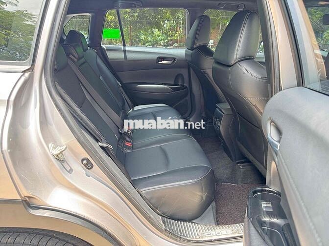 Ban Corolla Cross đời 2021 bản 1.8V hỗ trợ bank