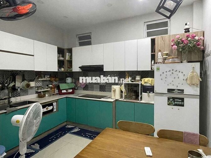 NHÀ FULL NỘI THẤT HẺM 30 LÂM VĂN BỀN 