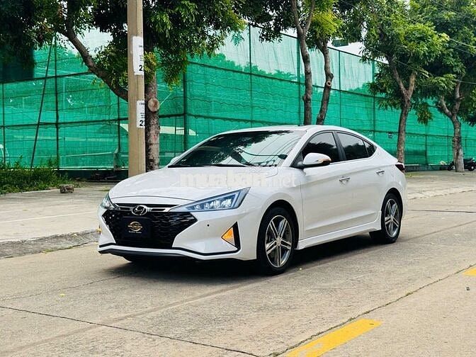 Hyundai Elantra 2021 1.6 Tubor Trắng