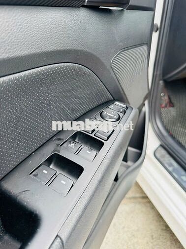 Hyundai Elantra 2021 1.6 Tubor Trắng