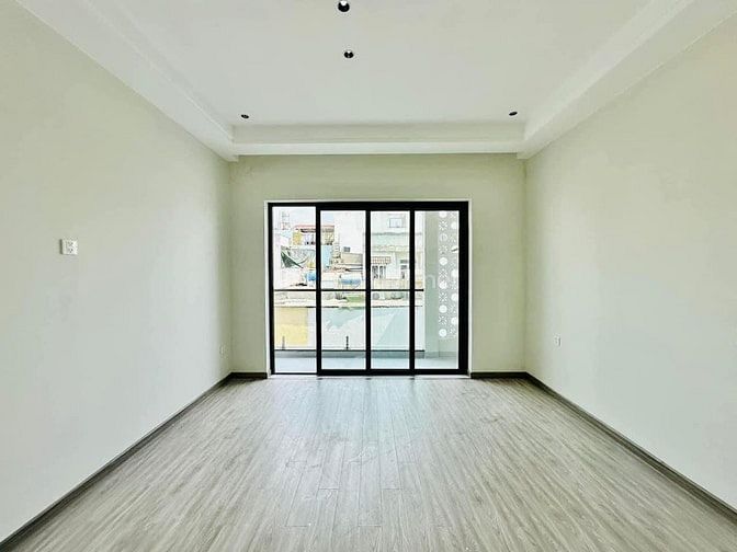 Siêu phẩm mới xây 343/3Bis Sư Vạn Hạnh, 3pn, 3tầng