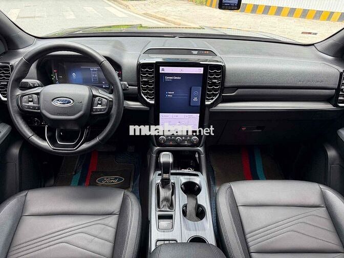 Ford Everest Titanium 2022 2.0L 4x2 AT Đen