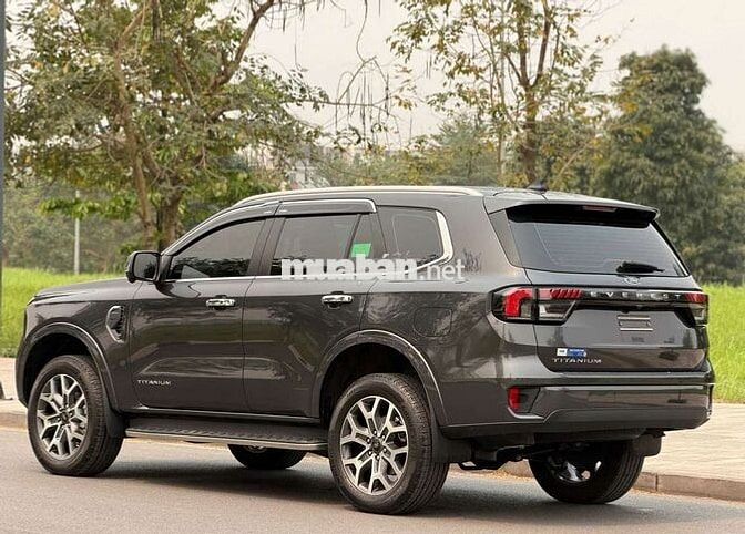 Ford Everest Titanium 2024 19.000 km
