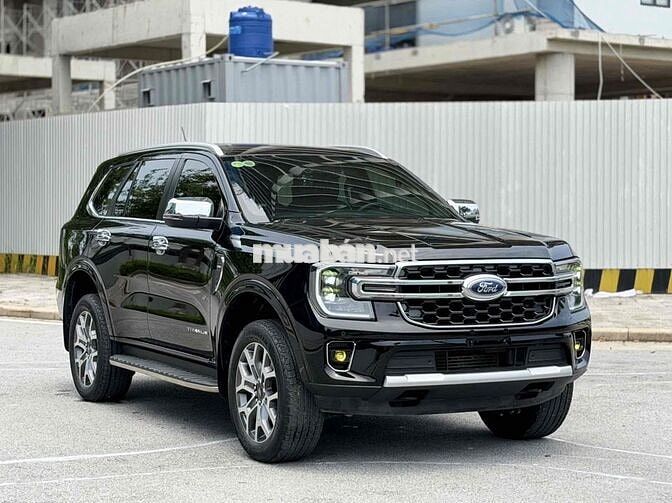 Ford Everest Titanium 2022 2.0L 4x2 AT Đen