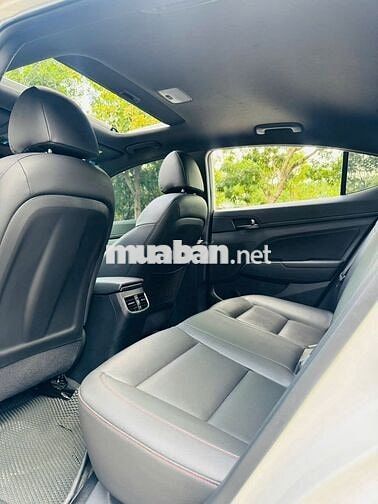Hyundai Elantra 2021 1.6 Tubor Trắng
