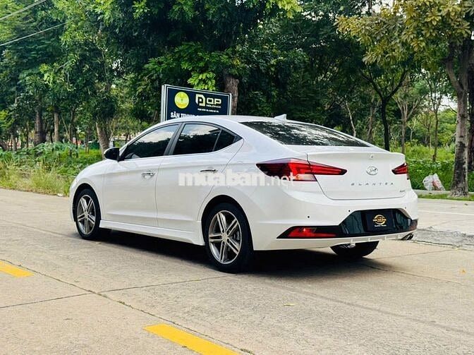 Hyundai Elantra 2021 1.6 Tubor Trắng