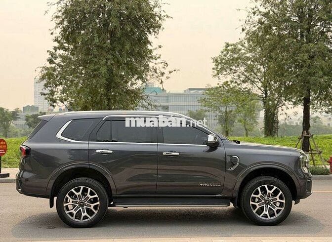 Ford Everest Titanium 2024 19.000 km