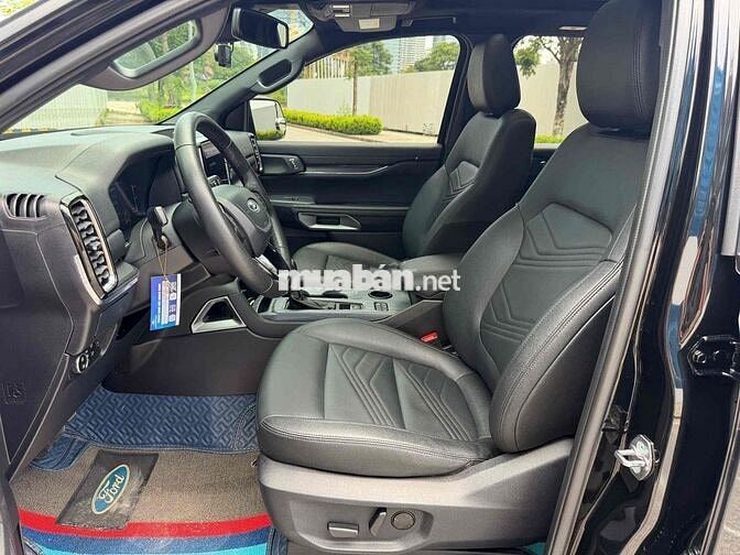 Ford Everest Titanium 2022 2.0L 4x2 AT Đen