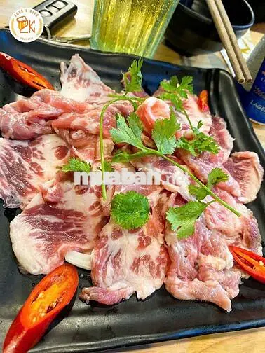 Tuyển phục vụ lương cao