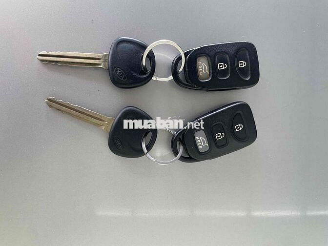 Kia Carens 7 chỗ Bạc ss 1 đời chủ bán , 32 ngan km