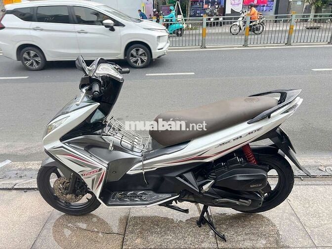 Honda Air Blade Trắng bạc Xe tay ga
