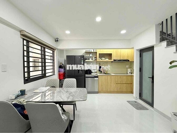 1 CĂN RA MẶT TIỀN lô gốc 2 mặt 40M (4 X 10M 3TẦNG - 4 PN 5 WC