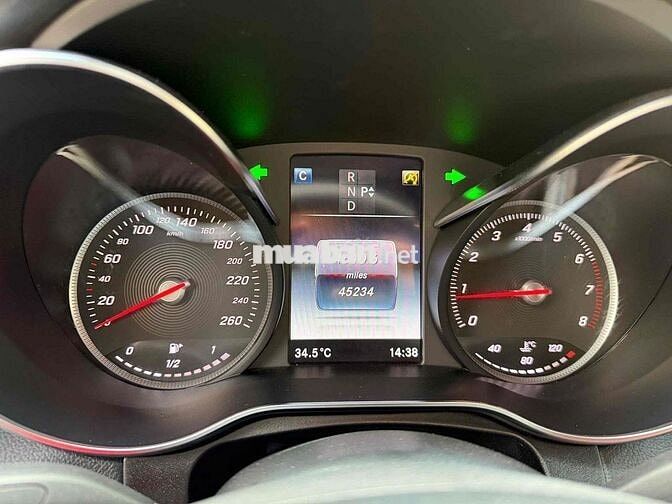 Mercedes GLC250 4Matic 2019 Đỏ