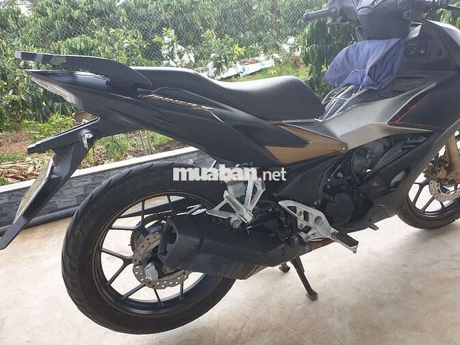 Honda Winner V2 Đen vàng đồng