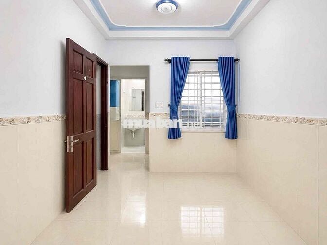 PHÚ NHUẬN 4 TẦNG BTCT CÁCH 50m ra MT hoàng văn thụ