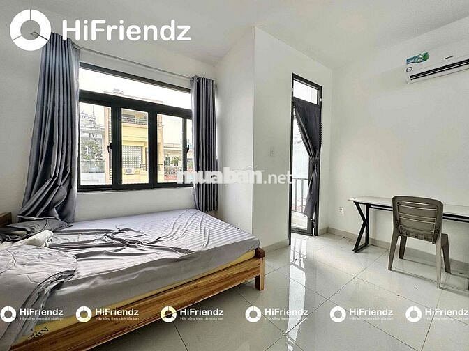 PHÒNG CHỈ TÍNH ĐIỆN FULL NỘI THẤT BAN CÔNG NGAY CÔNG VIÊN LÀNG HOA