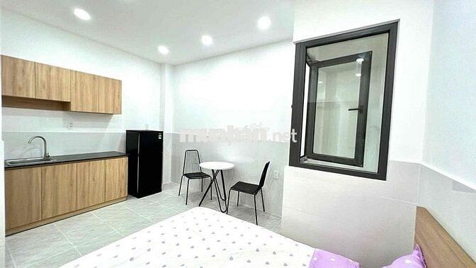 STUDIO CỬA SỔ FULL NỘI THẤT NGAY THÍCH QUẢNG ĐỨC