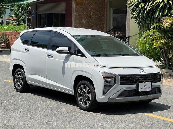 Hyundai Stargazer 1.5AT Đặc Biệt 2022 Trắng