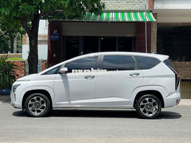 Hyundai Stargazer 1.5AT Đặc Biệt 2022 Trắng