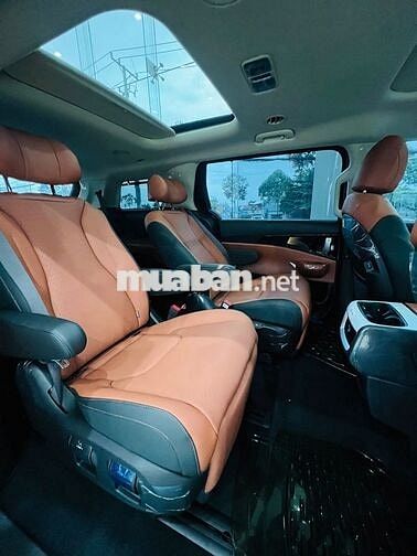Kia Carnival 2.2D SIG 7S VIN 25