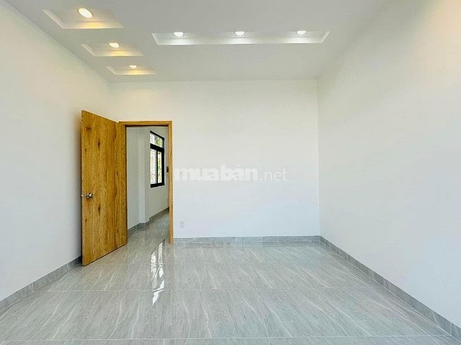 Hẻm xe hơi 68/8E Út Tịch, 4Phòng Ngủ, 4Lầu