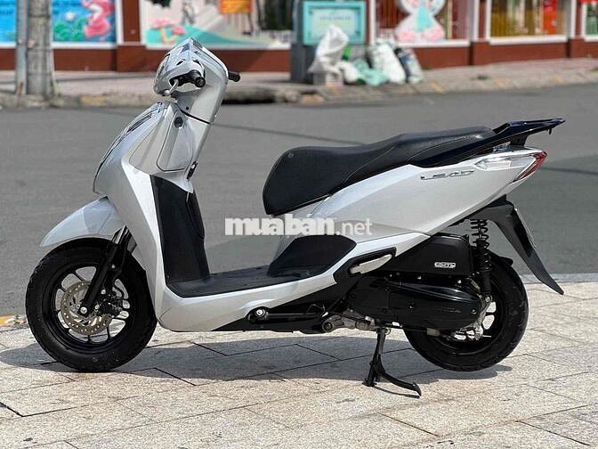 Honda Lead 125 2val 2022 Bạc Porsche
