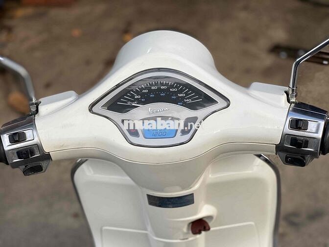 Piaggio Vespa Primavera. siêu đẹp zin chất