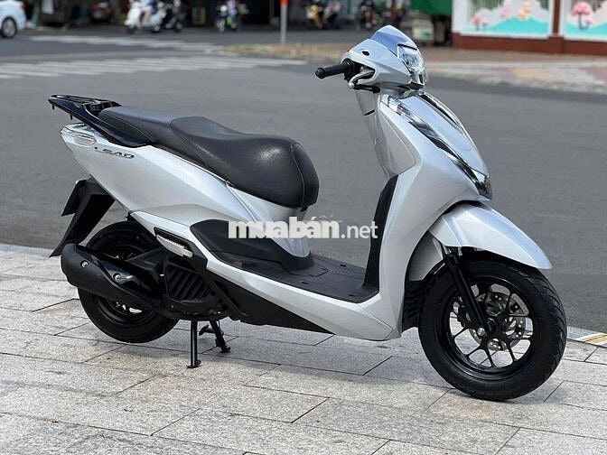 Honda Lead 125 2val 2022 Bạc Porsche