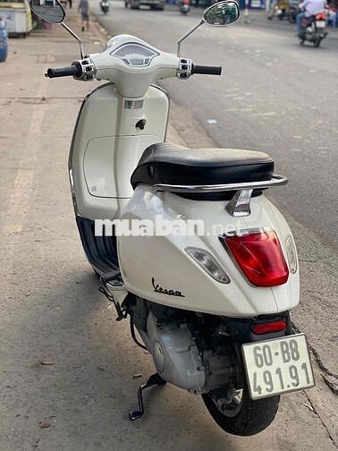 Piaggio Vespa Primavera. siêu đẹp zin chất