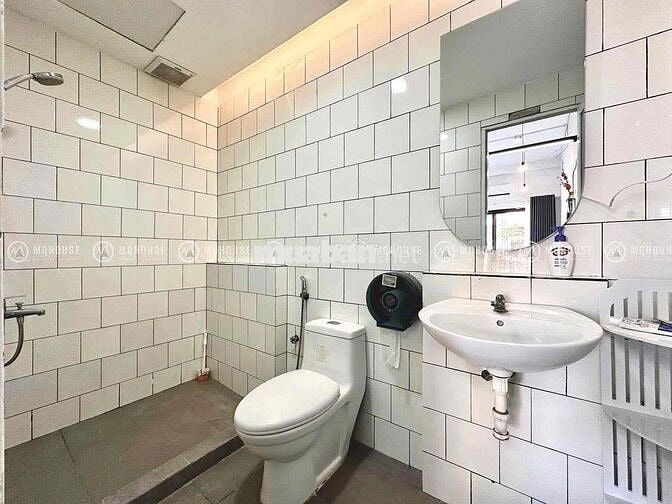 TRỐNG SẴN 2 PHÒNG BAN CÔNG - GALAXY NGUYỄN VĂN QUÁ