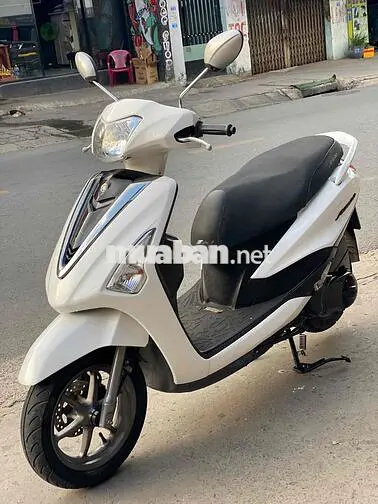Yamaha Acruzo Trắng