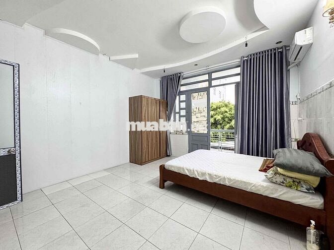 Chính Chủ Cho Thuê | 1PN Rộng 50m2 | Ban Công Thoáng Mát | Full NT