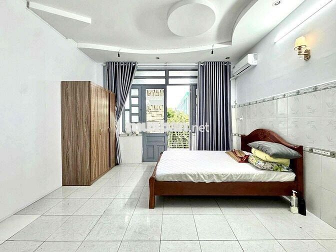 Chính Chủ Cho Thuê | 1PN Ban Công Rộng 50m2 | Điện Nước Siêu Rẻ