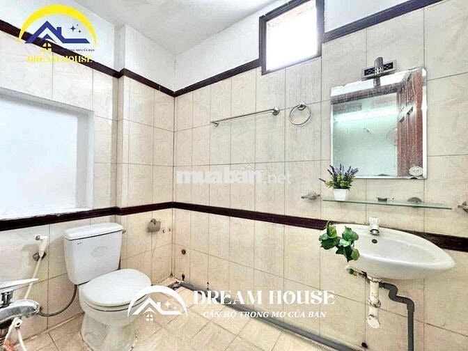 Phòng Thoáng Mát Sạch Sẽ Ngay Trung Tâm Tân Bình Giá Rẻ