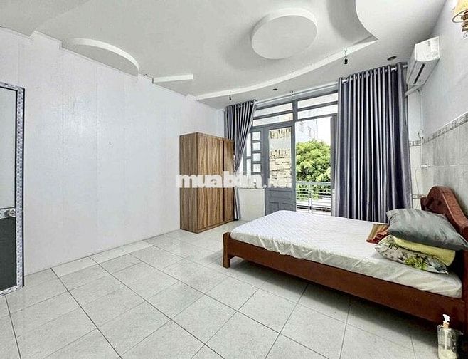 Chính Chủ Cho Thuê | 1PN Ban Công Rộng 50m2 | Điện Nước Siêu Rẻ