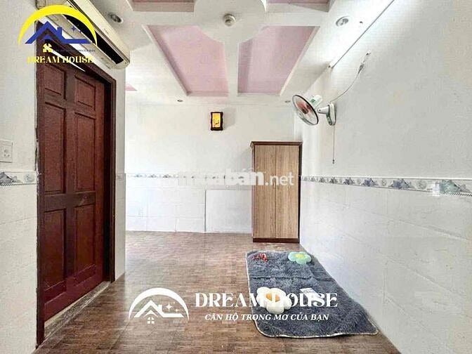 Phòng Thoáng Mát Sạch Sẽ Ngay Trung Tâm Tân Bình Giá Rẻ