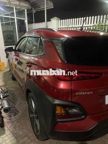 Hyundai Kona Đỏ 5 chỗ bàn dặc biẹt