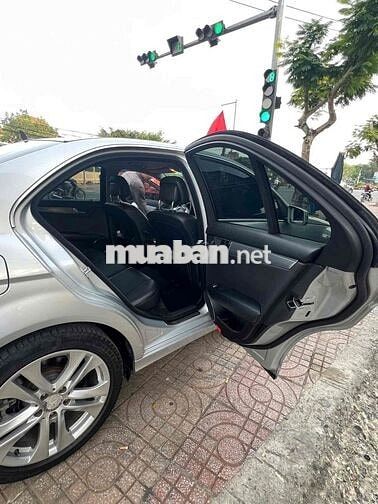 Mercedes-Benz C200 2012 Số tự động Bạc