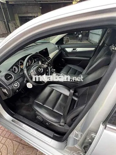 Mercedes-Benz C200 2012 Số tự động Bạc