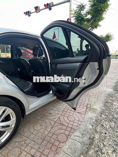 Mercedes-Benz C200 2012 Số tự động Bạc