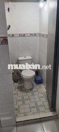 phòng trọ giá rẻ ngay ngã tư ga