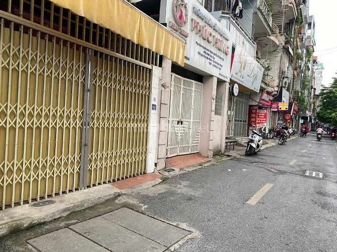 Chính chủ cho thuê nhà DT 12 m2 mặt phố Khương Thượng, tiện KD gần ĐH