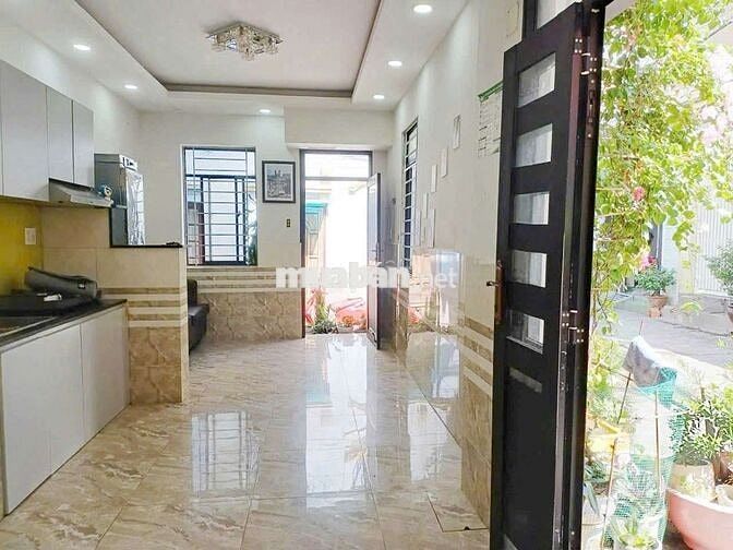 nhà căn góc sát mt hxh 3x12 tr 2 lầu Điện biên phủ p21 bình
