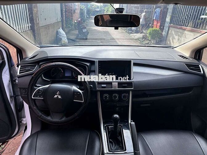 Mitsubishi Xpander 2022 số sàn Trắng