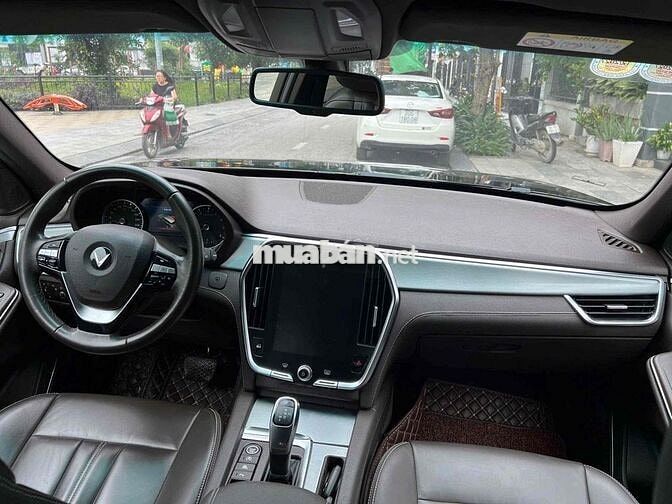 Vinfast Lux SA Premium 2019 Đen 80000 km