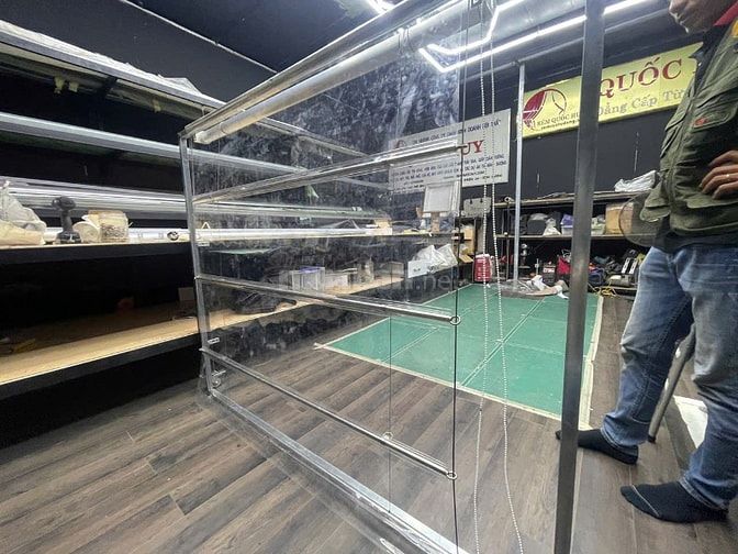 Tuyển gấp nhân viên lắp rèm cửa, không biết nghề được đào tạo
